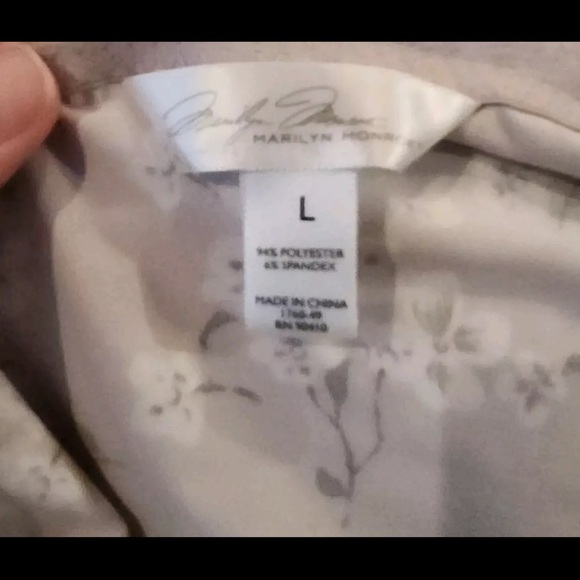 Marilyn Monroe Intimates 2 PC Pajama Short Set Floral Print Sleepwear Size L - Picture 5 of 5